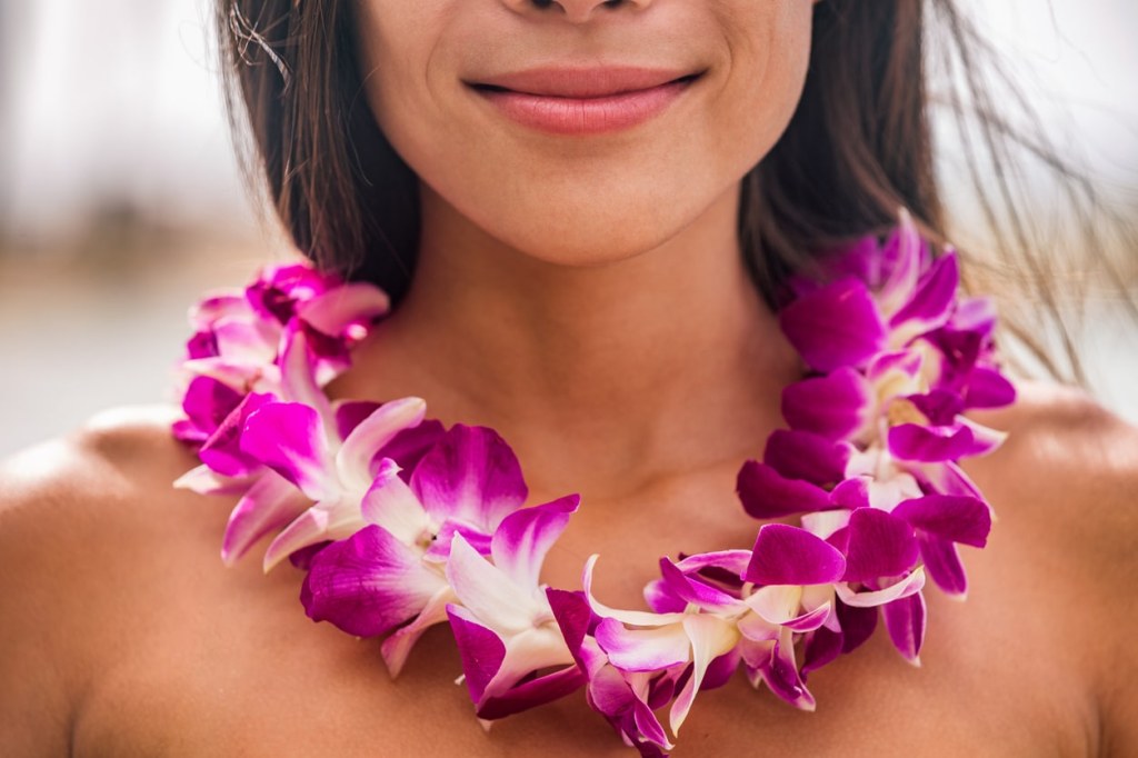 Picture of: The Hawaiian Lei: Etiquette You Need To Know & More!
