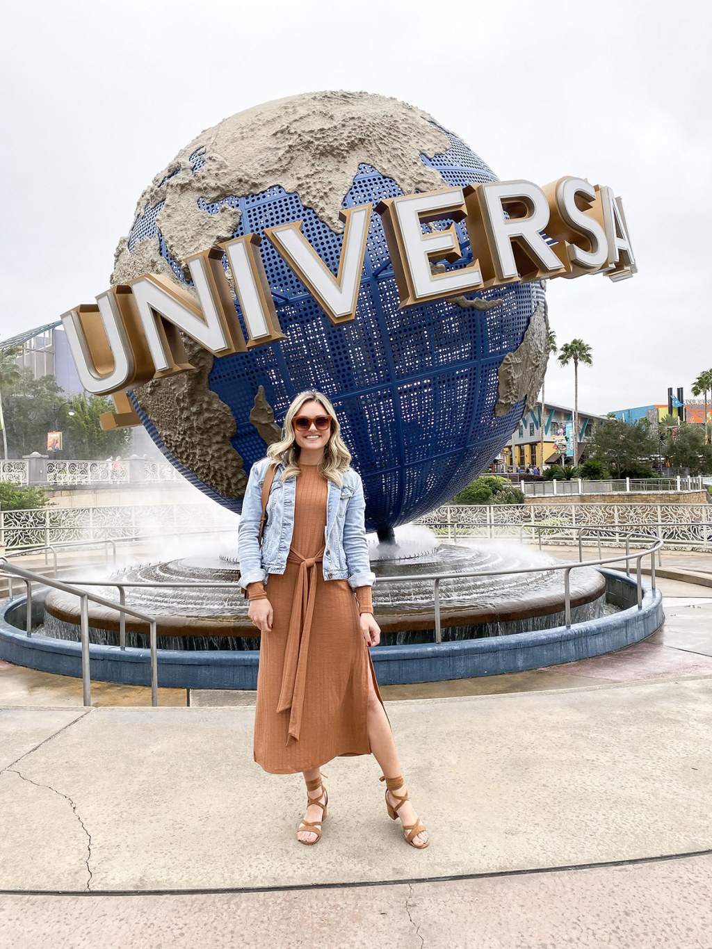 Picture of: what to wear to universal studios florida — bows & sequins